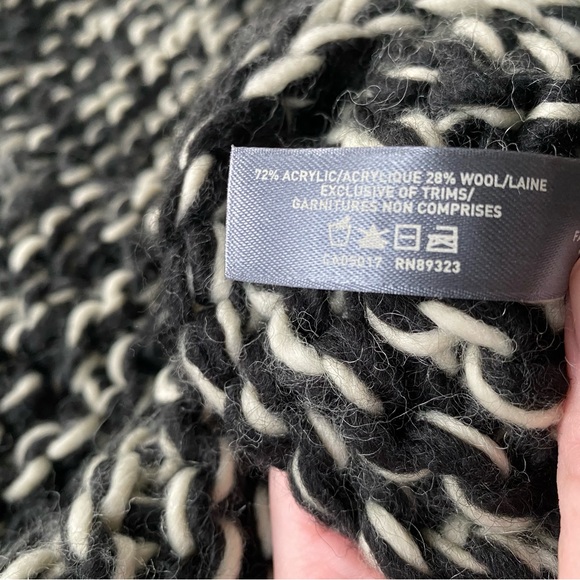 Roots snood and toque set - Picture 2 of 3